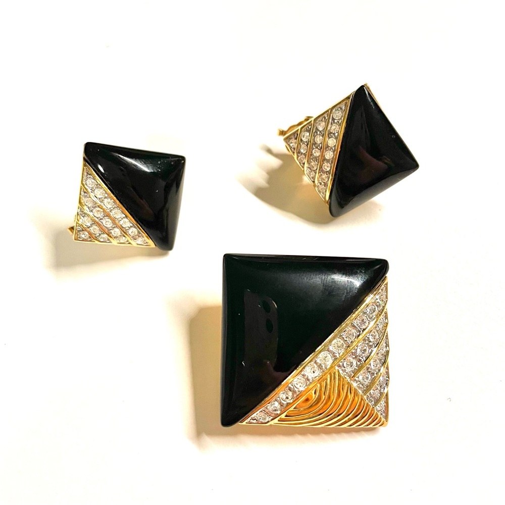 Butler FAC Elegant Black and Gold Jewelry Set